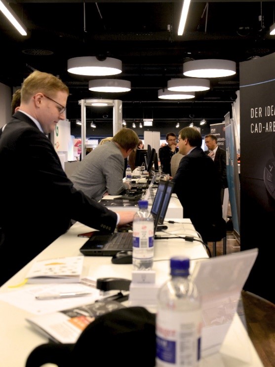 Begleitet wird der internationale Kongress Industry-Forum zusätzlich durch eine Fachausstellung und ein Abendevent am 15. März 2017.